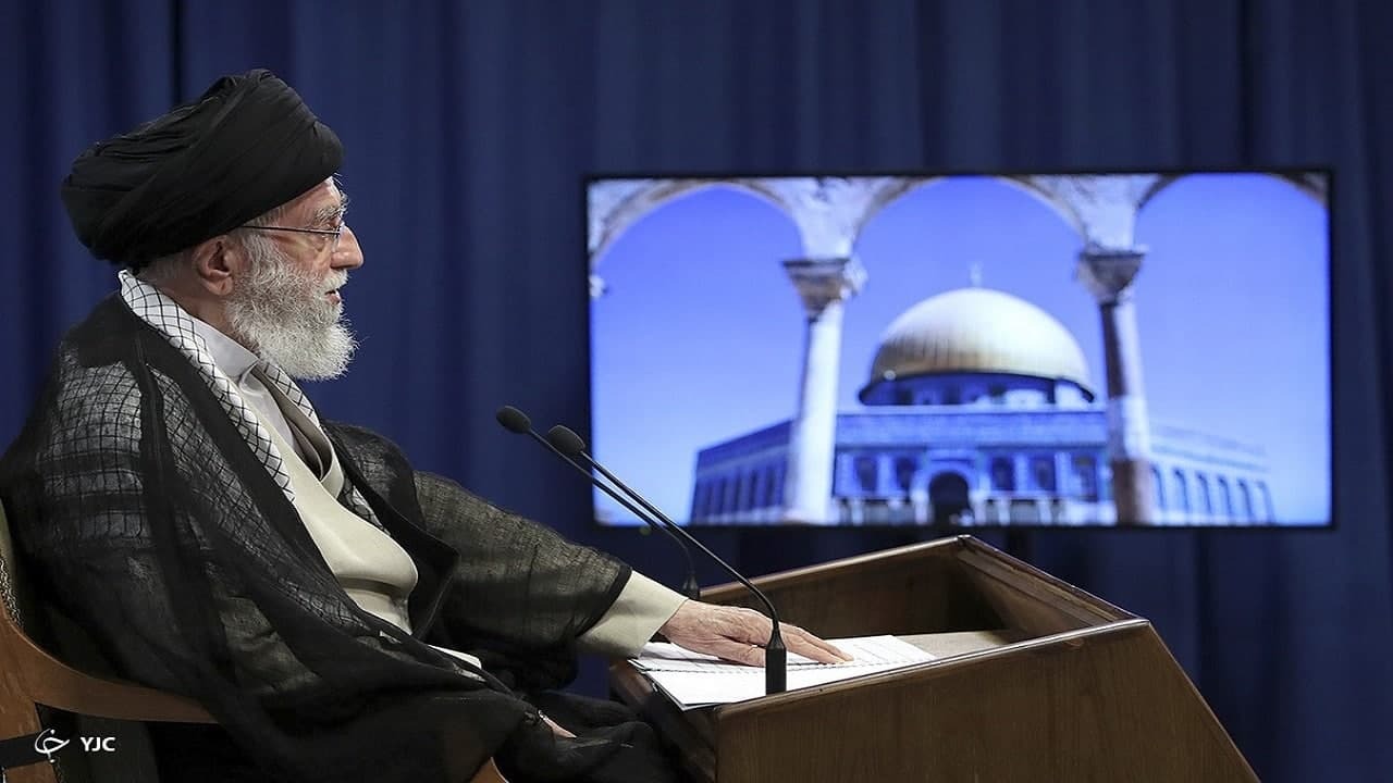 الیس الصبح بقریب؛ فلسطین مقاومت کن، وعده الهی نزدیک است
