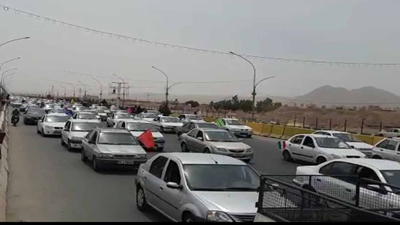 راهپیمایی خودجوش خودرویی قمی ها در روز قدس + فیلم