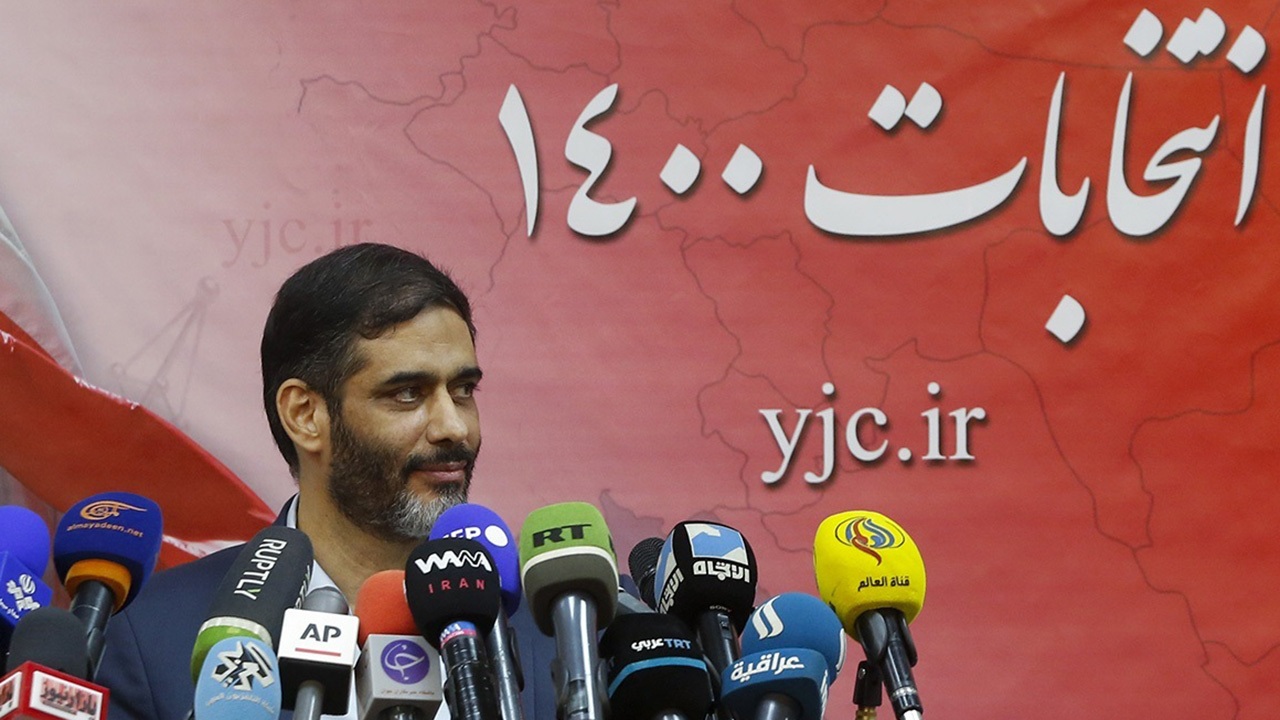 پخش زنده نشست خبری سعید محمد در باشگاه خبرنگاران جوان