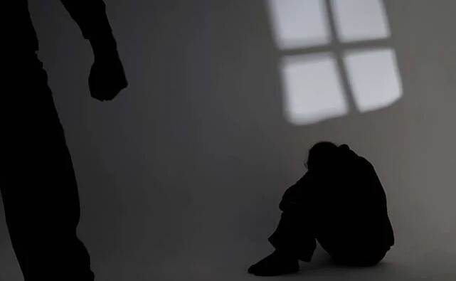 اذیت و آزار زنان 