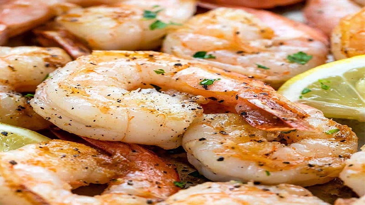 طرز تهیه میگو نمکی فلفلی؛ خوشمزه و مقوی