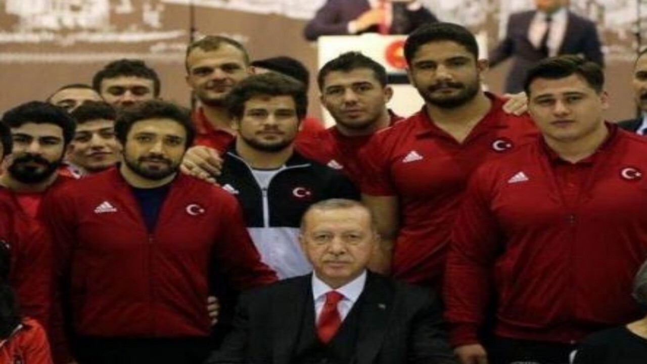 حضور کشتی گیران مطرح در مراسم افطاری رئیس جمهور ترکیه
