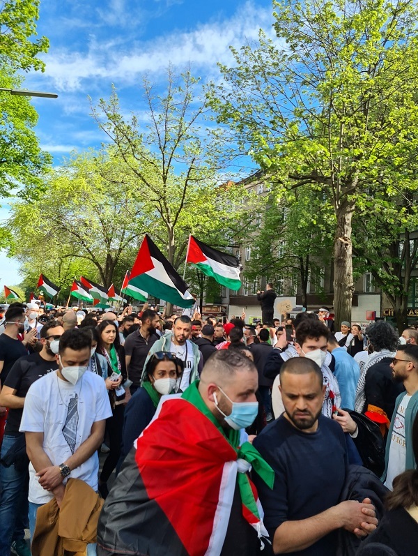 اسکاتلند حمله به مسلمانان در مسجد الاقصی را محکوم دانست تجمعی اعتراضی در برلین، پایتخت آلمان 02
