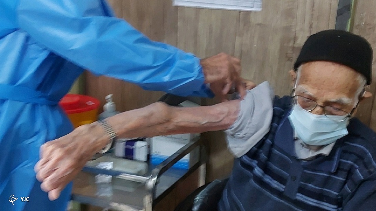 آغاز واکسیناسیون سنین ۷۵ تا ۸۰ سال در استان مرکزی