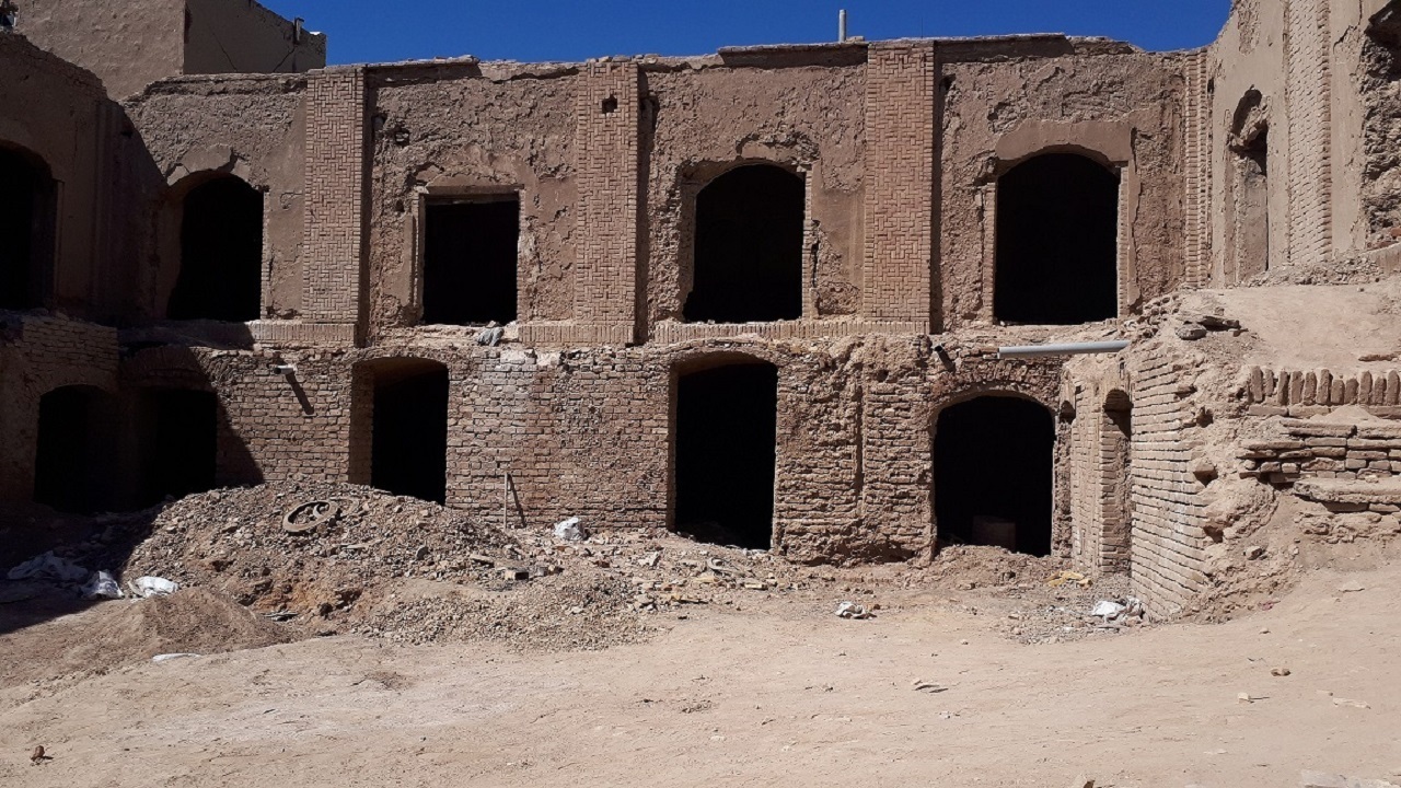 مرمت کاروانسرای امینی بیرجند در کش و قوس تامین اعتبارات