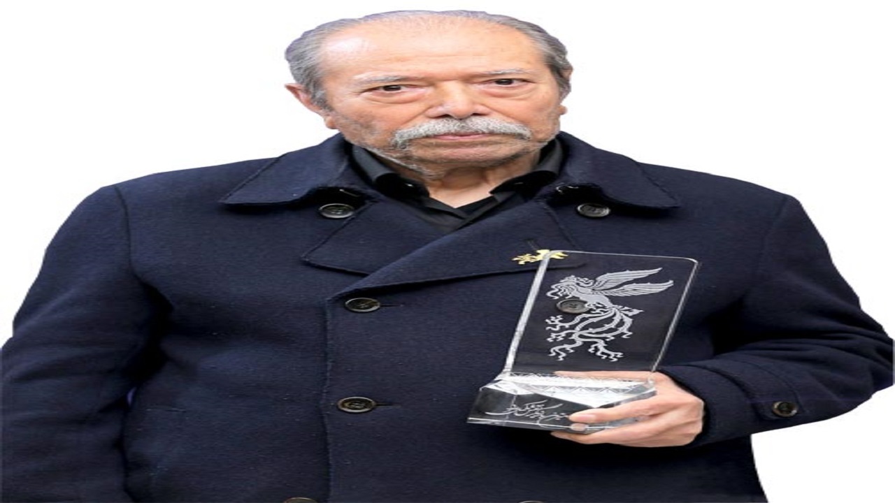 علی نصیریان در فرهنگستان هنر حکم گرفت