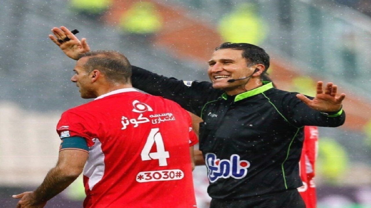 اکبریان داور دیدار پرسپولیس - استقلال شد