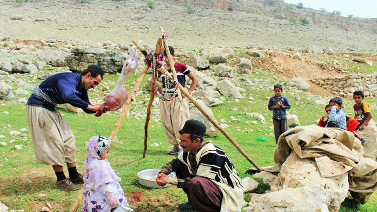 اینجا دنیایی دیگر است، یک دنیا صفا، صمیمیت و ساده زیستی