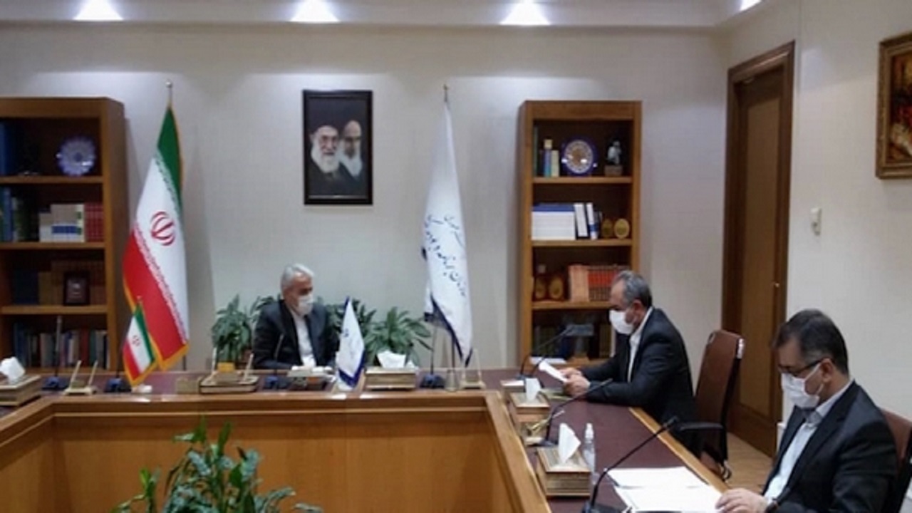در نشست استاندار قم با رئیس سازمان برنامه و بودجه کشور چه گذشت؟