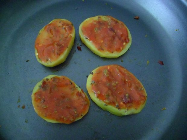 طرز تهیه پیتزا مینی سیب زمینی؛ یک شام فوری و خوشمزه