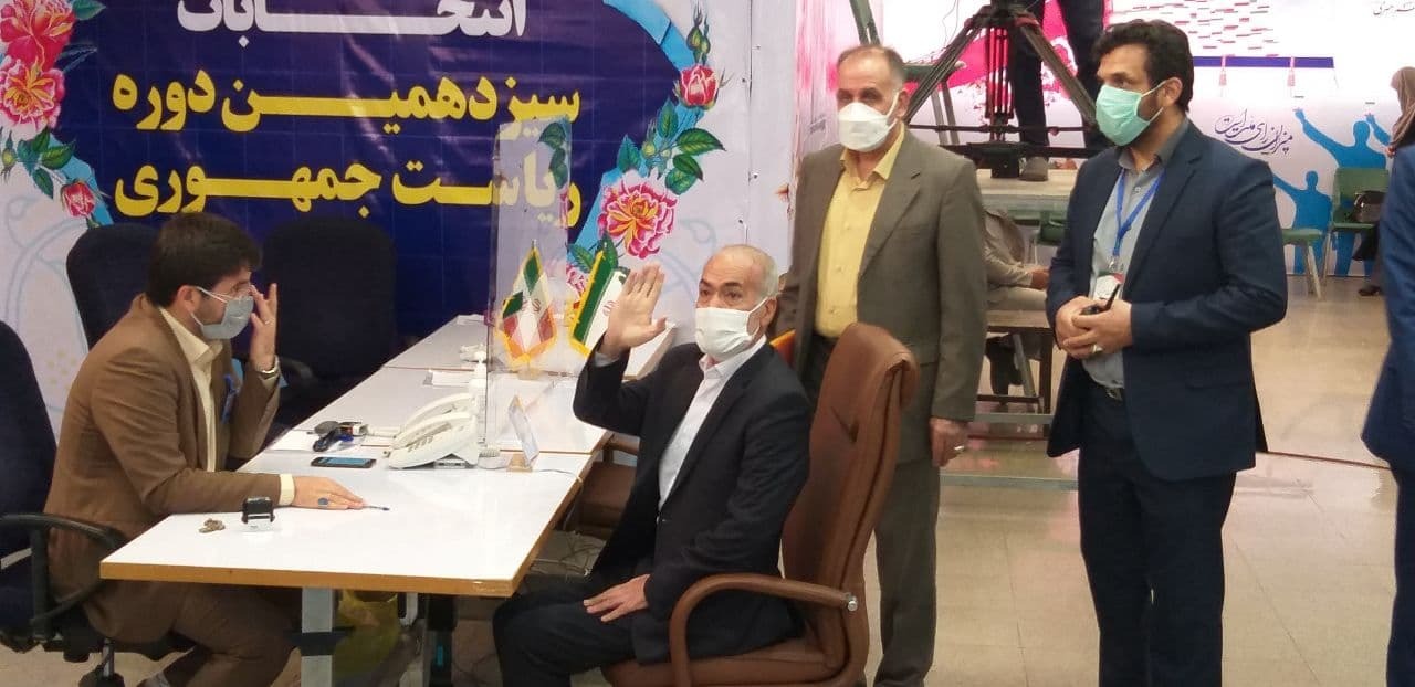 وزیر اسبق در سودای پاستور/ احمدی&zwnj;نژاد ثبت&zwnj;نام کرد/ شناسنامه اصل رئیس&zwnj;جمهور پیشین!/ آقای نایب&zwnj;رئیس وارد می&zwnj;شود