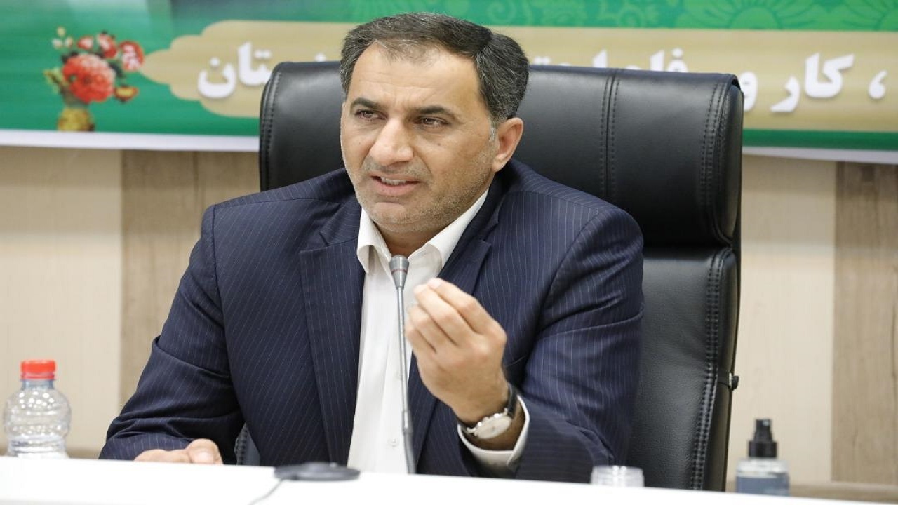 مسئولان نباید با ادبیات غلط خدمت رسانی‌ خود را اعلام کنند