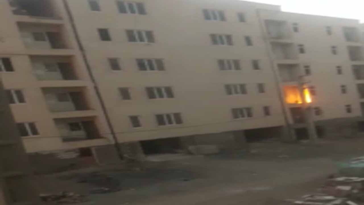 از