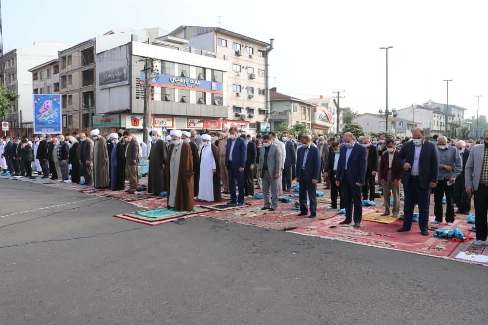 اقامه نماز عید سعید فطر در گیلان + عکس