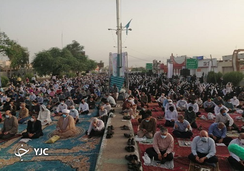 خوزستانی&zwnj;ها نماز عید فطر را به جماعت اقامه کردند