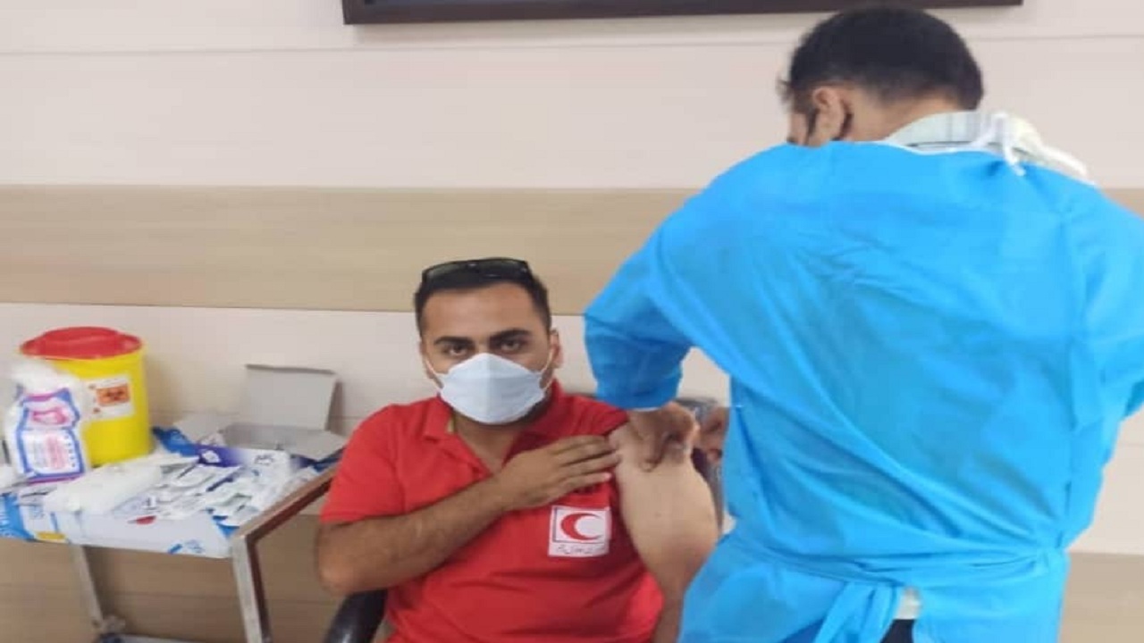 اولین واکسن، بهترین واکسن/ عارضه خاصی از تزریق واکسن کرونا در بوشهر گزارش نشد