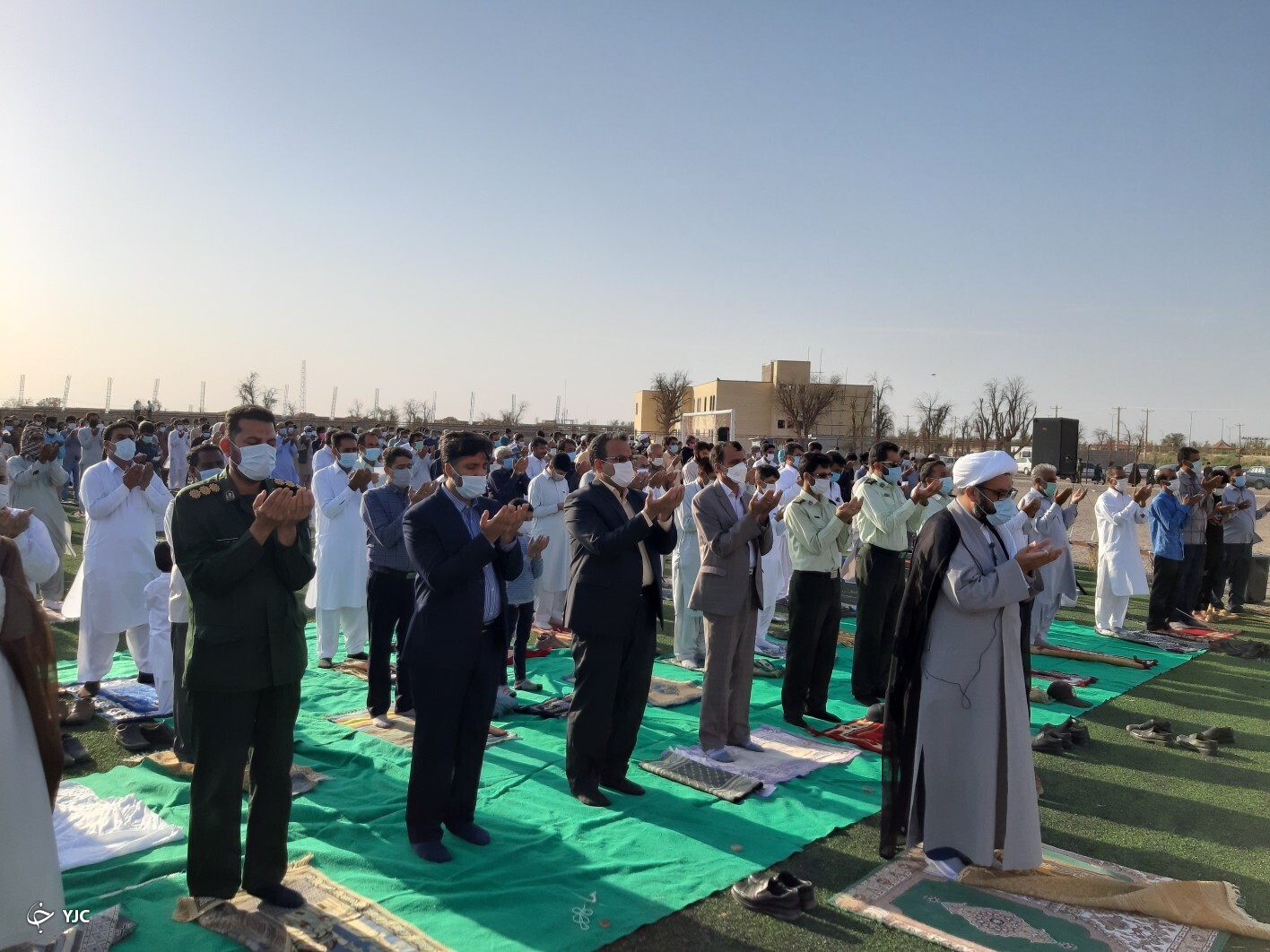 برپایی نماز فطر در ریگان 
