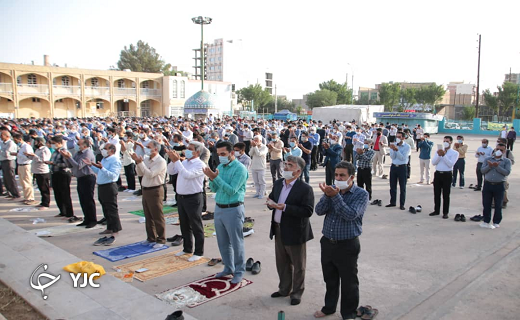 اقامه باشکوه نماز عید فطر در یزد