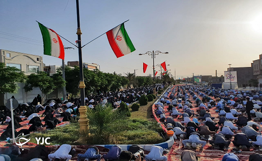 اقامه باشکوه نماز عید فطر در یزد