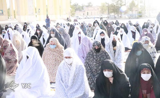 اقامه باشکوه نماز عید فطر در یزد