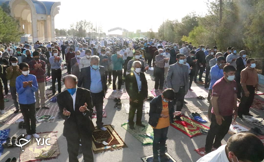 اقامه باشکوه نماز عید فطر در یزد