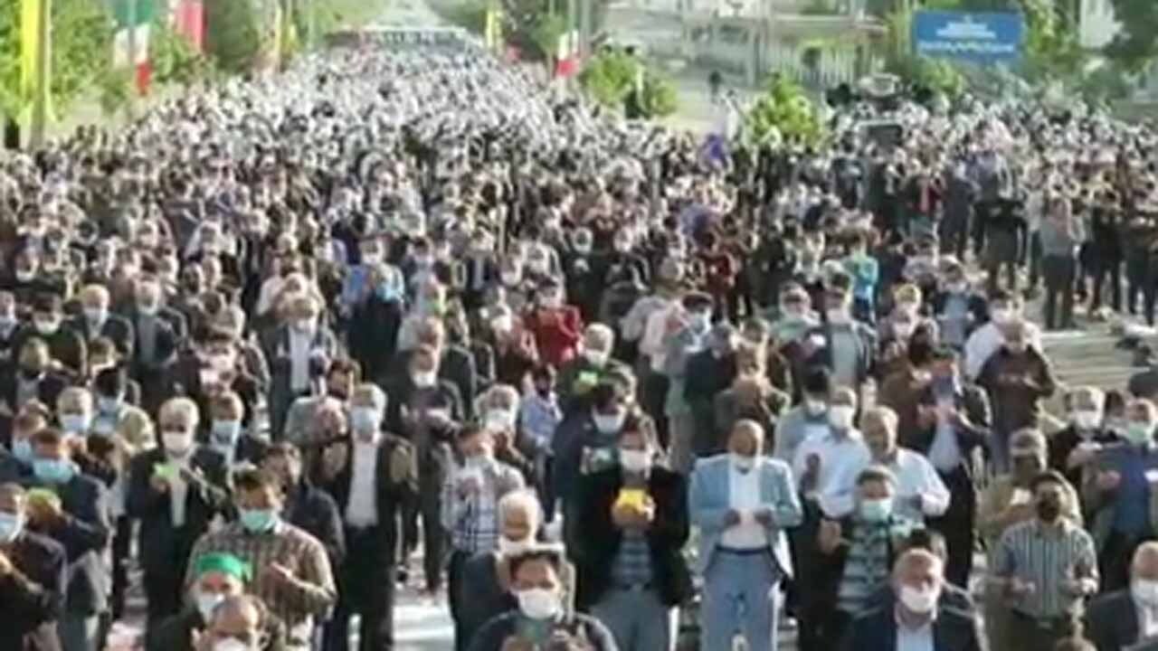 فیلمی از نماز عید فطر در بابل