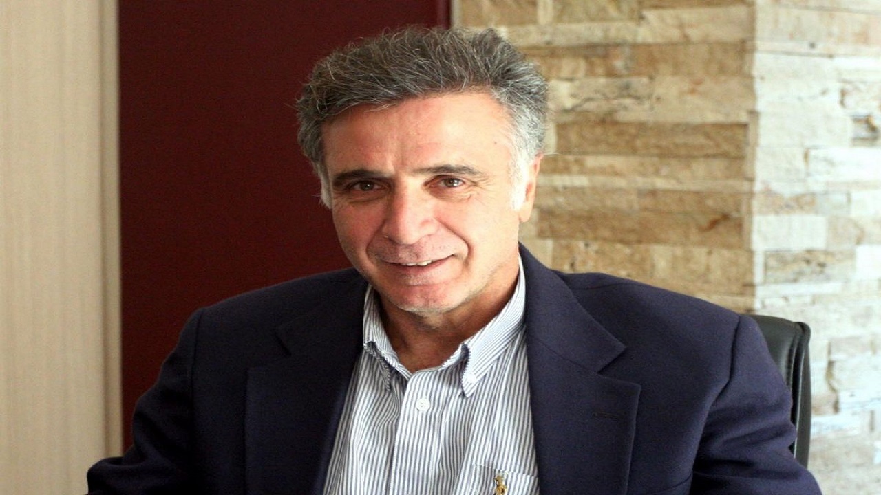 زادمهر: دوری از حواشی رمز موفقیت پرسپولیس در دربی است