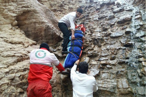 سقوط یک کوه نورد محلاتی از کوه‌های پشت اروج
