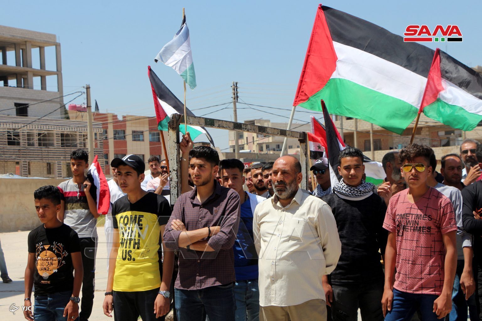تظاهرات شهروندان سوری در حمایت از فلسطینیان قدس و غزه
