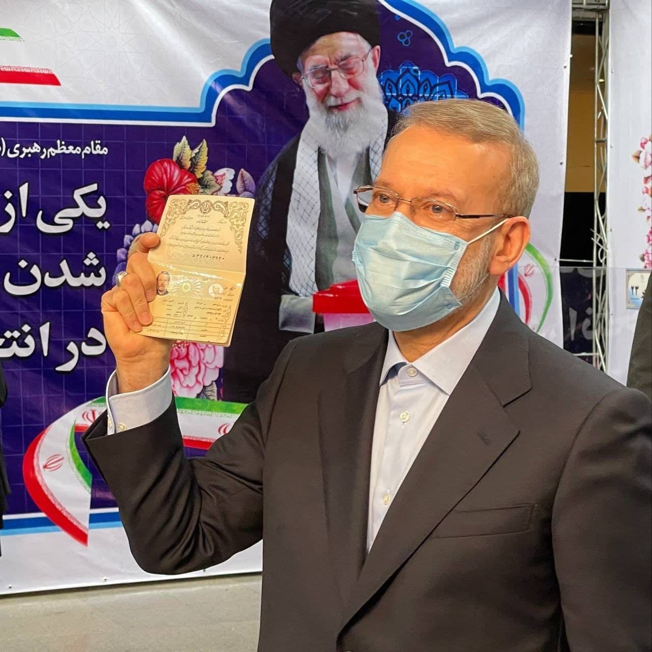 روز پنجم؛ علی لاریجانی ثبت نام کرد/ محسن هاشمی صبح زود در ستاد انتخابات کشور