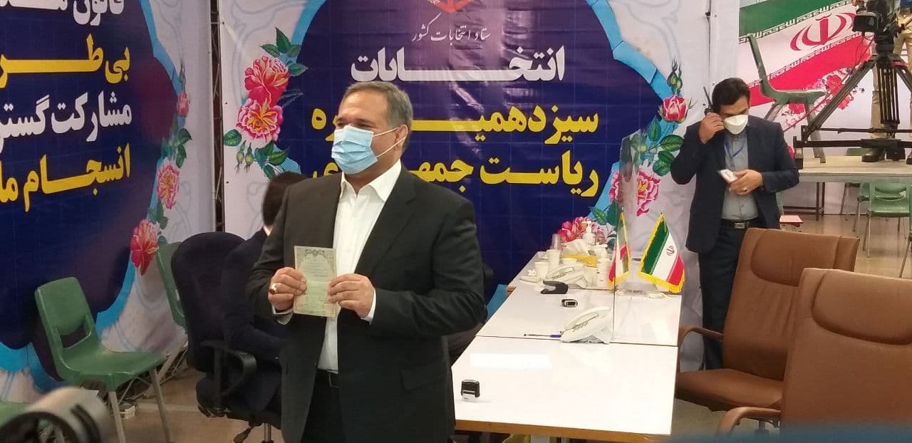 روز پنجم؛ علی لاریجانی ثبت نام کرد/ اِستارت زودهنگام محسن هاشمی برای رسیدن به پاستور/ مشکلات امروز با سوپرمن&zwnj;بازی حل نمی&zwnj;شود!