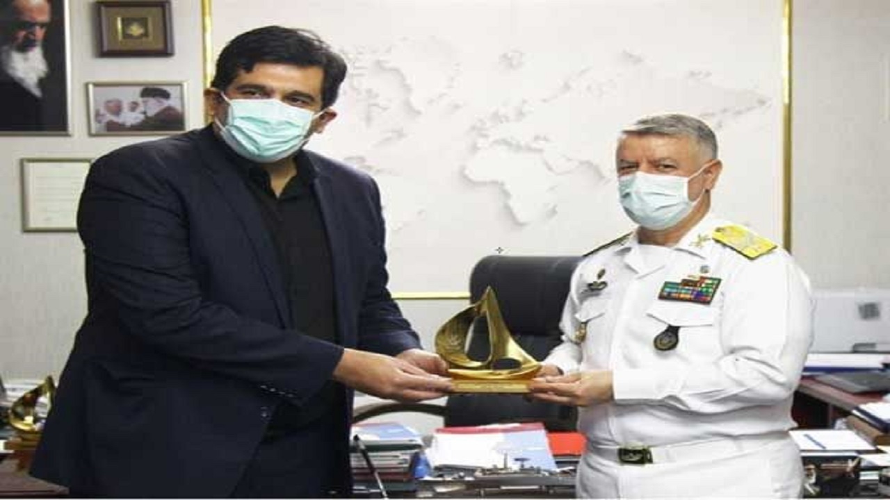 مدیرعامل سازمان اموال تملیکی کشور با دریادار خانزادی دیدار کرد