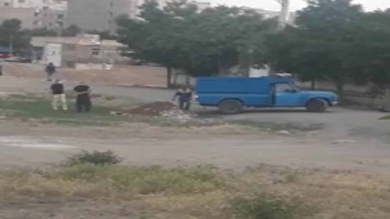 فیلمی از رهاسازی نخاله‌های ساختمانی در محمدشهر