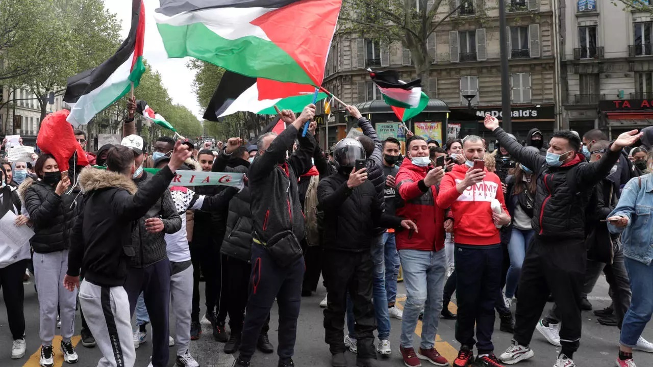 درگیری پلیس فرانسه و حامیان فلسطینیان در پاریس