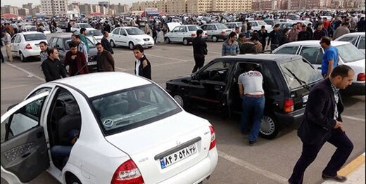 گزارش- پُرتیراژها در صدر قیمت گذاری/ اگر کم تولید می کنید، خودتان قیمت دهید! گزارش- پُرتیراژها در صدر قیمت گذاری/ اگر کم تولید می کنید، خودتان قیمت دهید!
