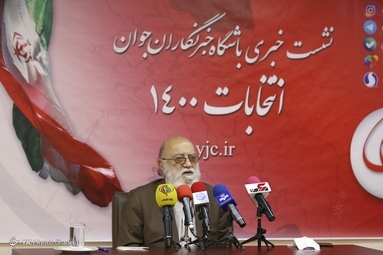عاملان وضع موجود با شعار «نجات ایران» ثبتنام کردند/ اصولگرایان نامزد پوششی ندارند/ آمدن آیتالله رئیسی باعث مشارکت بیشتر مردم می شود