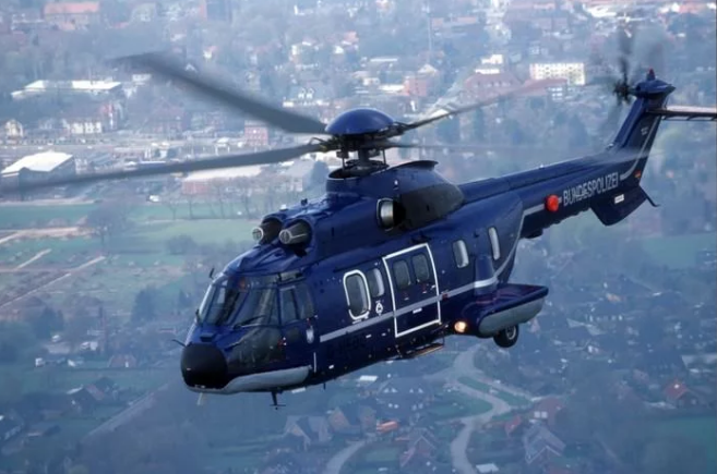Airbus AS۳۳۲ L۱e VIP Super Puma ($۱۵.۵ million)