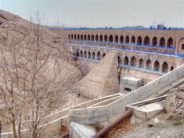 فقط آب می تواند خاطره تاریخی فریمان را زنده کند/سیل رسوب پشت سد هزار ساله فریمان