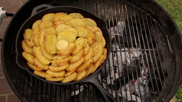 طرز تهیه یک غذای پیک نیکی خوشمزه با سیب زمینی