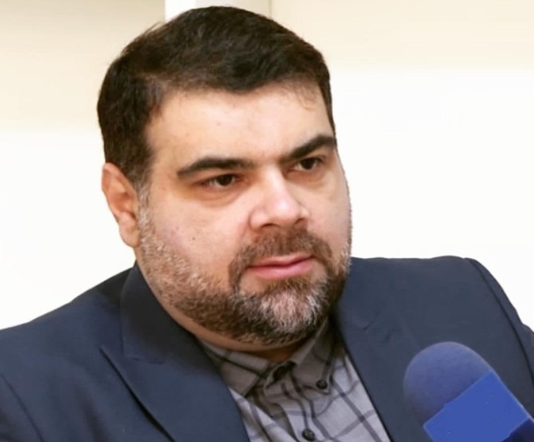 دو قطبی اصلی انتخابات ۱۴۰۰ میان بانیان و مخالفان وضع موجود است/ علی لاریجانی شبیه‌ترین کاندیدا به حسن روحانی