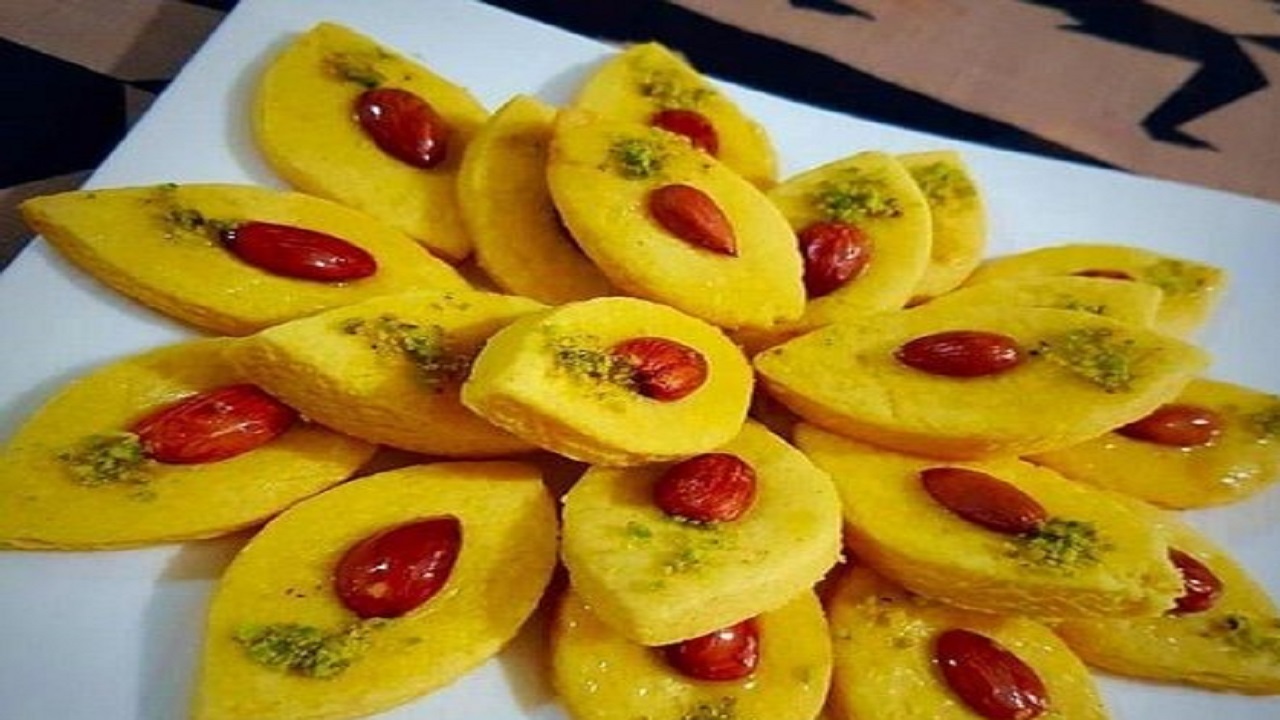 طرز تهیه شیرینی بادام زنجبیلی ؛ مقوی و خوشمزه