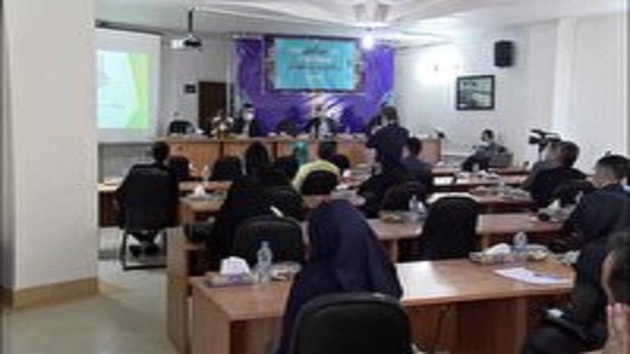 تجلیل از استادان نمونه دانشگاه جامع علمی کاربردی در سمنان