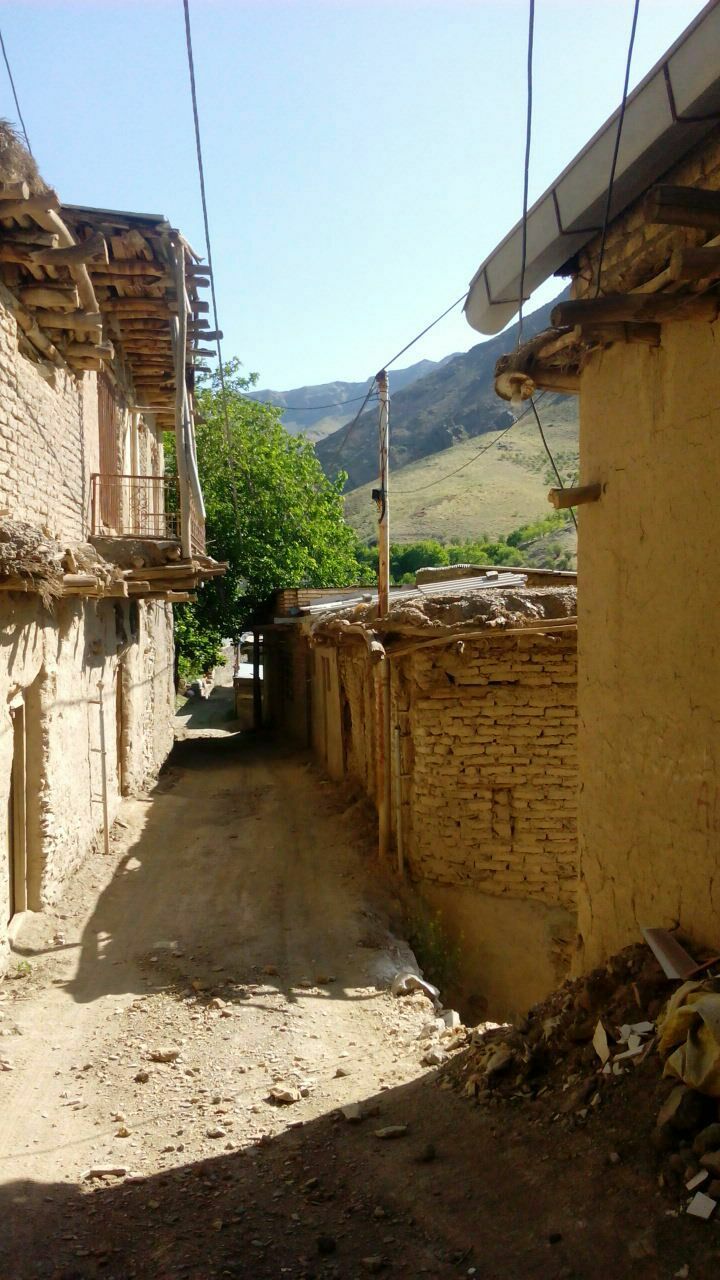 دیزباد، باسواد ترین روستای ایران!