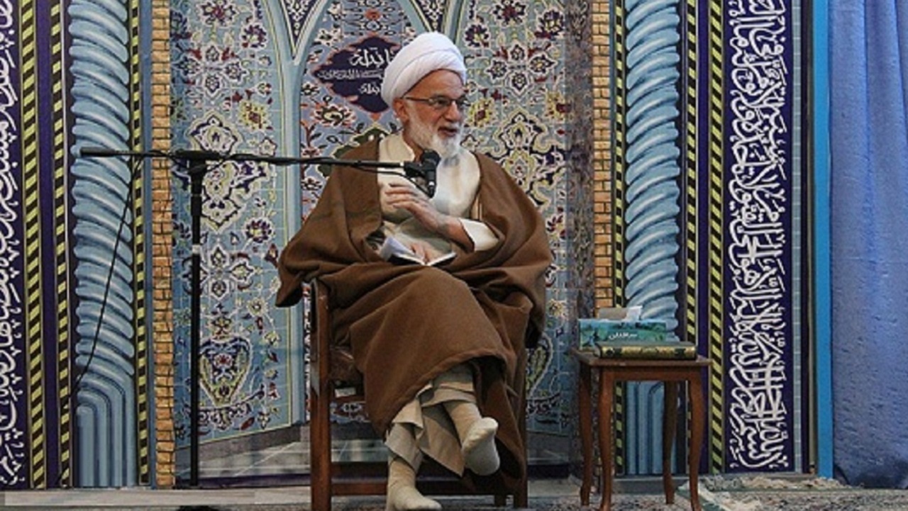 انتخاب صحیح در انتخابات امری بسیار مهم است