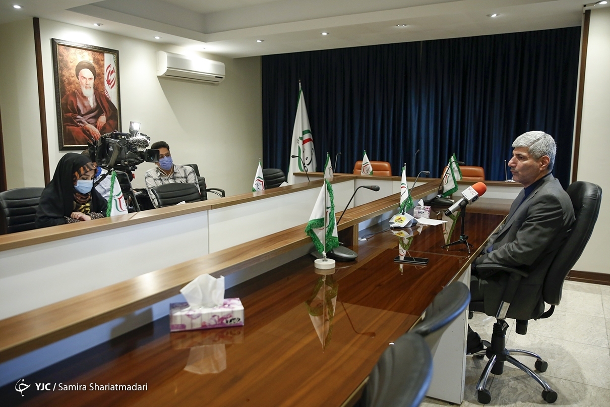 مهمانپرست: هیچ ارتباطی با احمدینژاد ندارم/ تعداد کارکنان صداوسیما ۱۰ برابر وزارت خارجه است/ قرار نیست به نفع کسی کنار برویم/ یارانه ۶۰۰هزار تومانی به هر ایرانی شدنی است مهمانپرست: هیچ ارتباطی با احمدینژاد ندارم/ تعداد کارکنان صداوسیما ۱۰ برابر وزارت خارجه است/ قرار نیست به نفع کسی کنار برویم/ یارانه ۶۰۰هزار تومانی به هر ایرانی شدنی است