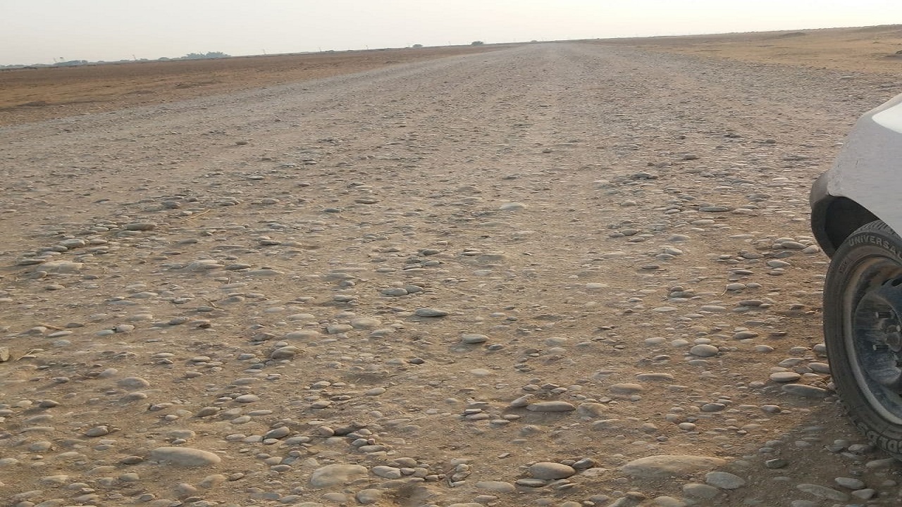 گلایه ساکنان روستای حنیری از وضعیت نامناسب آسفالت + تصاویر