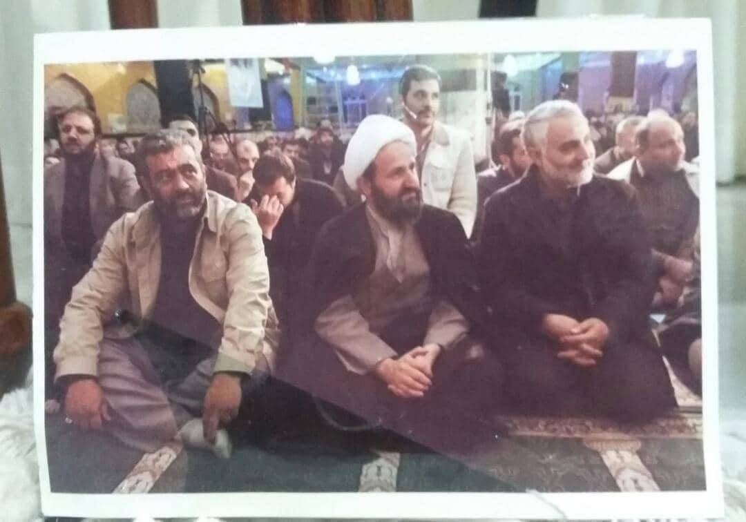 انتشار تصویری قدیمی و دیده نشده از سردار سلیمانی در قرچک
