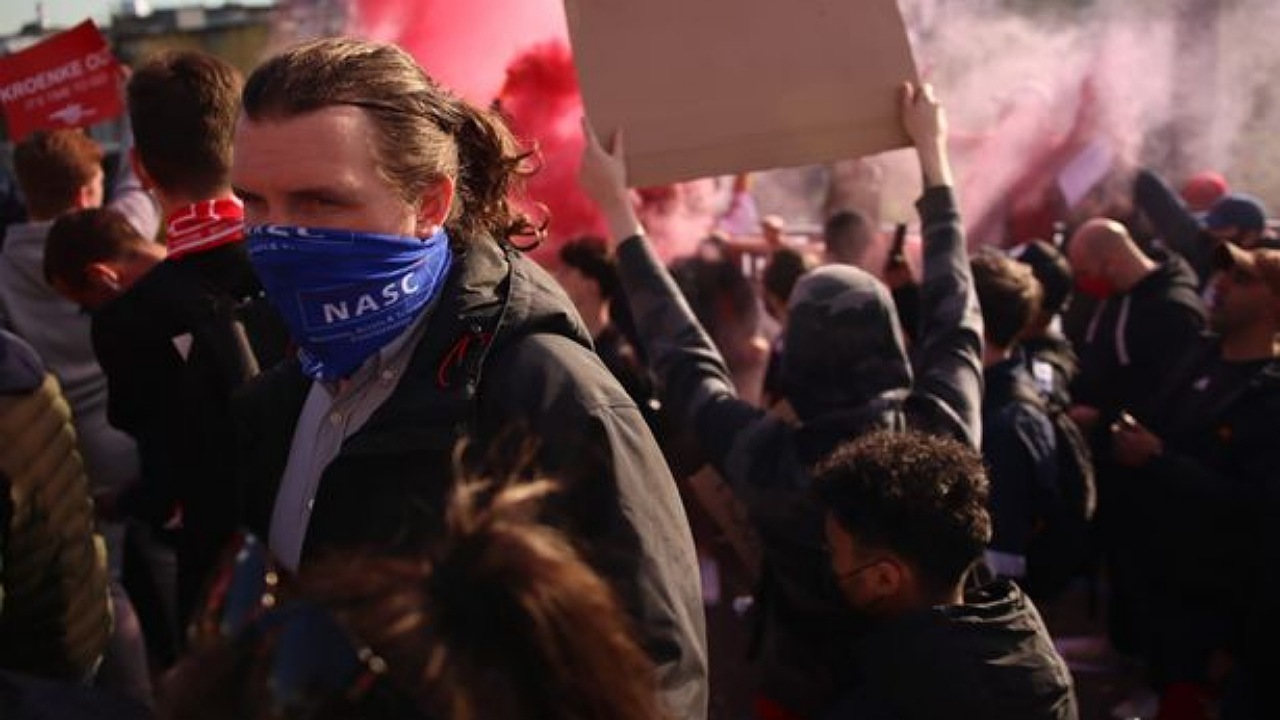 اعتراض هواداران آرسنال به مالک این باشگاه