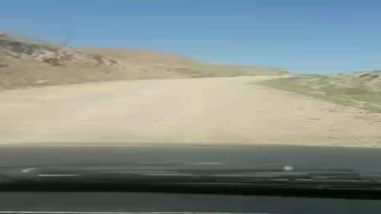 گلایه از وضع نامناسب جاده در روستای گلیزه + فیلم