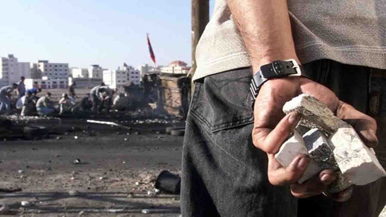 شهید سلیمانی از فلسطینیان سنگ به دست، طراحان عملیات‌های پیشرفته موشکی ساخت